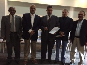 Constituyentes presentan documento