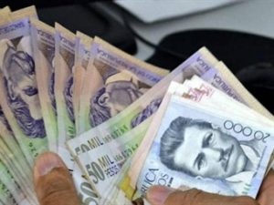 pesos-colombianos
