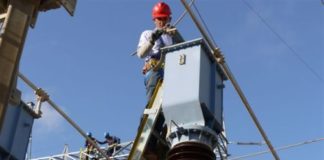 Conoce las turbias negociaciones del hermano de Hugo Chávez al frente de Corpoelec