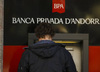 Multinacional CAF suspende a directivo por recibir pagos del exjefe de los espías de Hugo Chávez