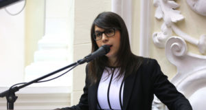 Los casos de corrupción deben presentarse ante la justicia Maryhen Jimenez Morales