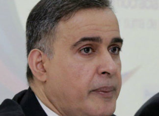 Tarek W. Saab sostiene que fueron detenidos en España la ex tesorera Claudia Díaz y su esposo Adrián Velásquez