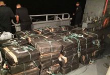 La Armada Nacional de Colombia incautó casi tres toneladas de cocaína en dos días