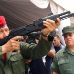 Repunta la desnutrición infantil y el régimen de Maduro anuncia apertura de fábrica de fusiles