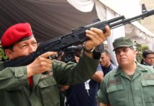 Repunta la desnutrición infantil y el régimen de Maduro anuncia apertura de fábrica de fusiles