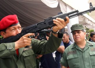 Repunta la desnutrición infantil y el régimen de Maduro anuncia apertura de fábrica de fusiles