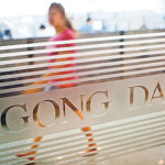 Calificadora china incluye a Venezuela en su lista de revisiones negativas