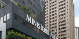 Tarek William Saab confirma 67 órdenes de aprehensión vinculadas a trama de corrupción