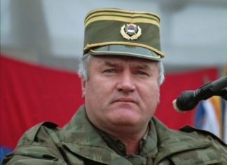 Tribunal de La Haya declaró culpable de genocidio al militar serbobosnio Ratko Mladic