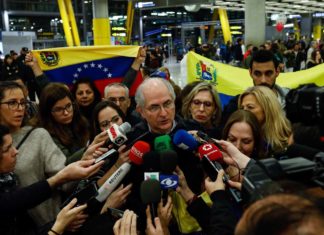 Ledezma anunció desde Madrid que recorrerá el mundo para denunciar dictadura de Maduro