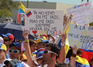 Exiliados venezolanos pidieron a Eurocámara sancionar al régimen de Maduro