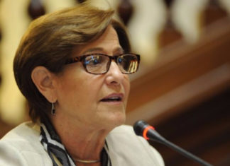 Impiden salir de Perú a exalcaldesa de Lima por caso de corrupción