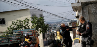 Decretan prisión para 30 policías brasileños acusados de colaborar con el narcotráfico