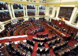 Congreso de Perú rechazó solicitud de destitución del presidente Kuczynski