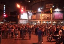 En La Vega y Antímano protestan por escasez de comida