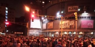 En La Vega y Antímano protestan por escasez de comida