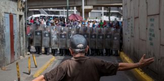 “Estamos protestando por todo”: Continúan manifestaciones en Venezuela (fotos)