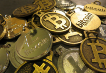 Maduro anuncia granjas de criptomonedas en universidades y colegios