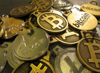 Maduro anuncia granjas de criptomonedas en universidades y colegios