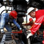 El alza del precio del crudo no beneficia a Venezuela