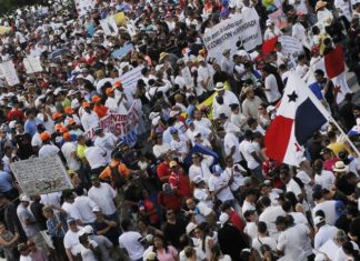 Panameños manifestaron contra la corrupción en fecha histórica