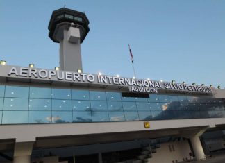 Detienen en aeropuerto a brasileño con droga oculta en champú