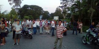 Sujetos con armas largas dispararon contra personas que hacían cola para comprar arroz en Mérida
