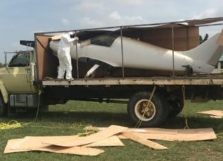 Incautaron camión de placas venezolanas que transportaba avioneta del narcotráfico en Colombia