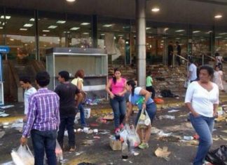 Un muerto y 59 detenidos tras dos días de saqueos en siete estados