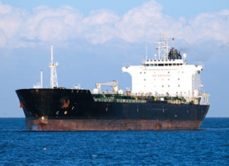 Retienen en Curazao a un petrolero con cargamento de Pdvsa