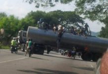 Saquearon camiones de comida en Tucani y El Pinar en Mérida