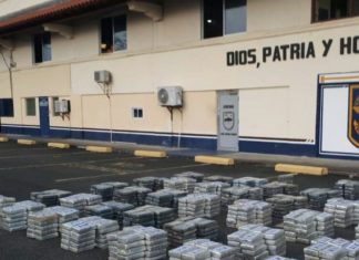 Decomisan 947 paquetes de droga en Panamá y detienen a 6 colombianos