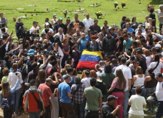 Dos de los masacrados por el régimen de Maduro fueron enterrados en el Cementerio del Este de Caracas