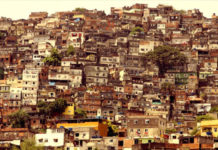 Unos 300 policías intervienen contra el narcotráfico en una favela de Río