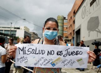 Pacientes trasplantados clamaron por medicinas en la Asamblea Nacional