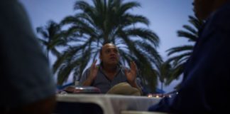 Especial Bloomberg: Al igual que la industria, los hambrientos trabajadores petroleros también se derrumban