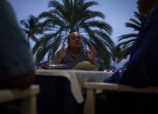 Especial Bloomberg: Al igual que la industria, los hambrientos trabajadores petroleros también se derrumban