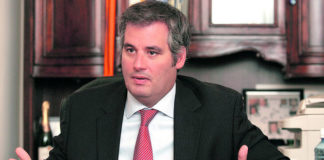 Padres de exministro panameño movieron cuentas millonarias en Andorra