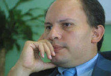 España aprobó la entrega a EEUU de Nervis Villalobos y Luis Carlos León Pérez