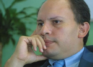 España aprobó la entrega a EEUU de Nervis Villalobos y Luis Carlos León Pérez