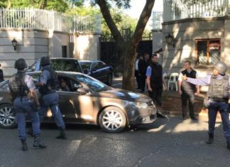 Policía sudafricana detiene a empresario ligado a caso de corrupción de Zuma