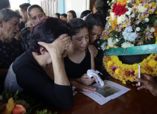 Familiares de fallecidos en la mina Cicapra: Fue una masacre, mataron a gente inocente