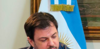 Renuncia miembro Gobierno de Macri acusado de ocultar 1,2 millones en Andorra