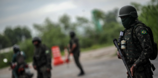 Unos 3.200 militares participan en operativo en tres favelas de Río