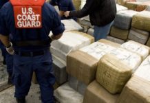 Guardia Costera de EE.UU. desembarca 7 toneladas de cocaína en sur de Florida