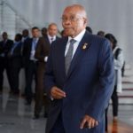 Presidente sudafricano se defiende ante 783 casos de corrupción en su contra