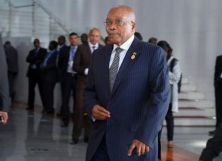 Presidente sudafricano se defiende ante 783 casos de corrupción en su contra