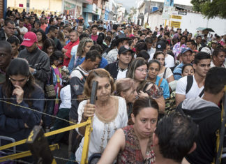 Acnur: Más de 100.000 venezolanos han solicitado asilo en el extranjero