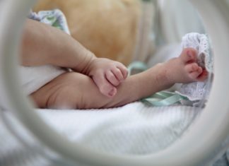 Tres neonatos fallecen y 17 están en riesgo por cortes eléctricos en Trujillo