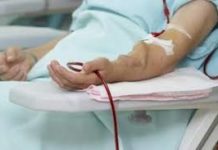 Pacientes de Unidad de Diálisis Andina claman por luz y agua “porque no se quieren morir”